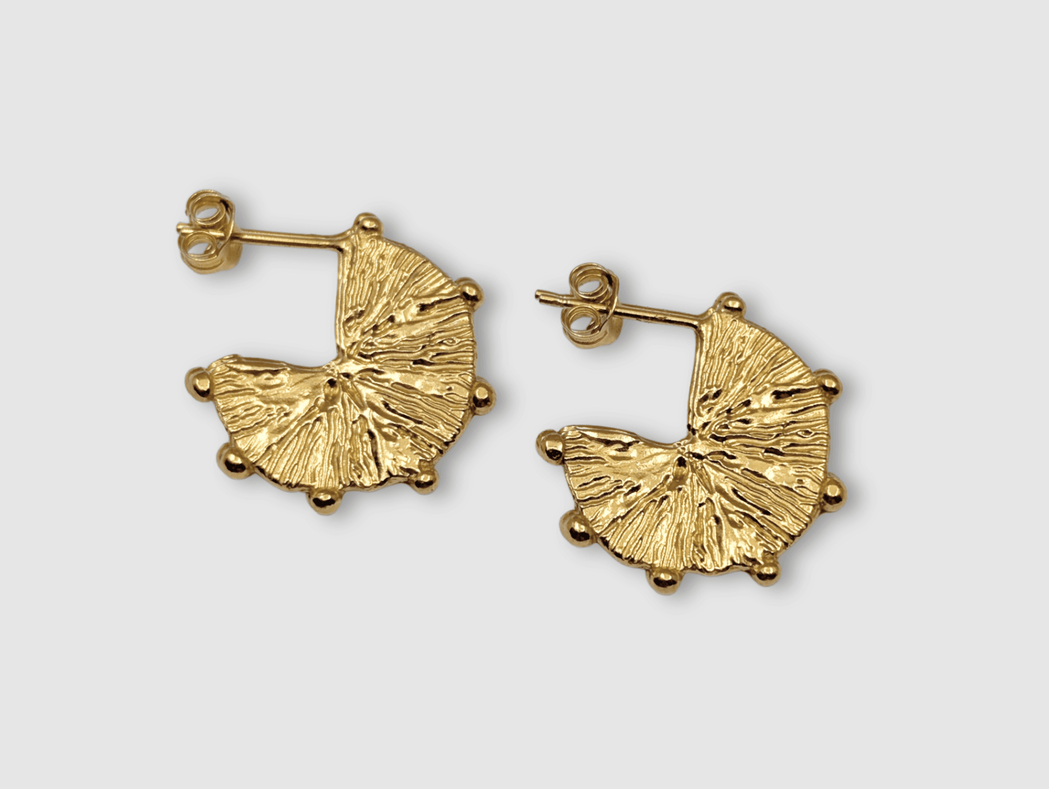 Milly-Maunder-Soleil-sun-disc-beaded edge-textured-circle-coin-hoops-hoop-earrings-rustic-summer-Gold-plated-18ct-jewellery 