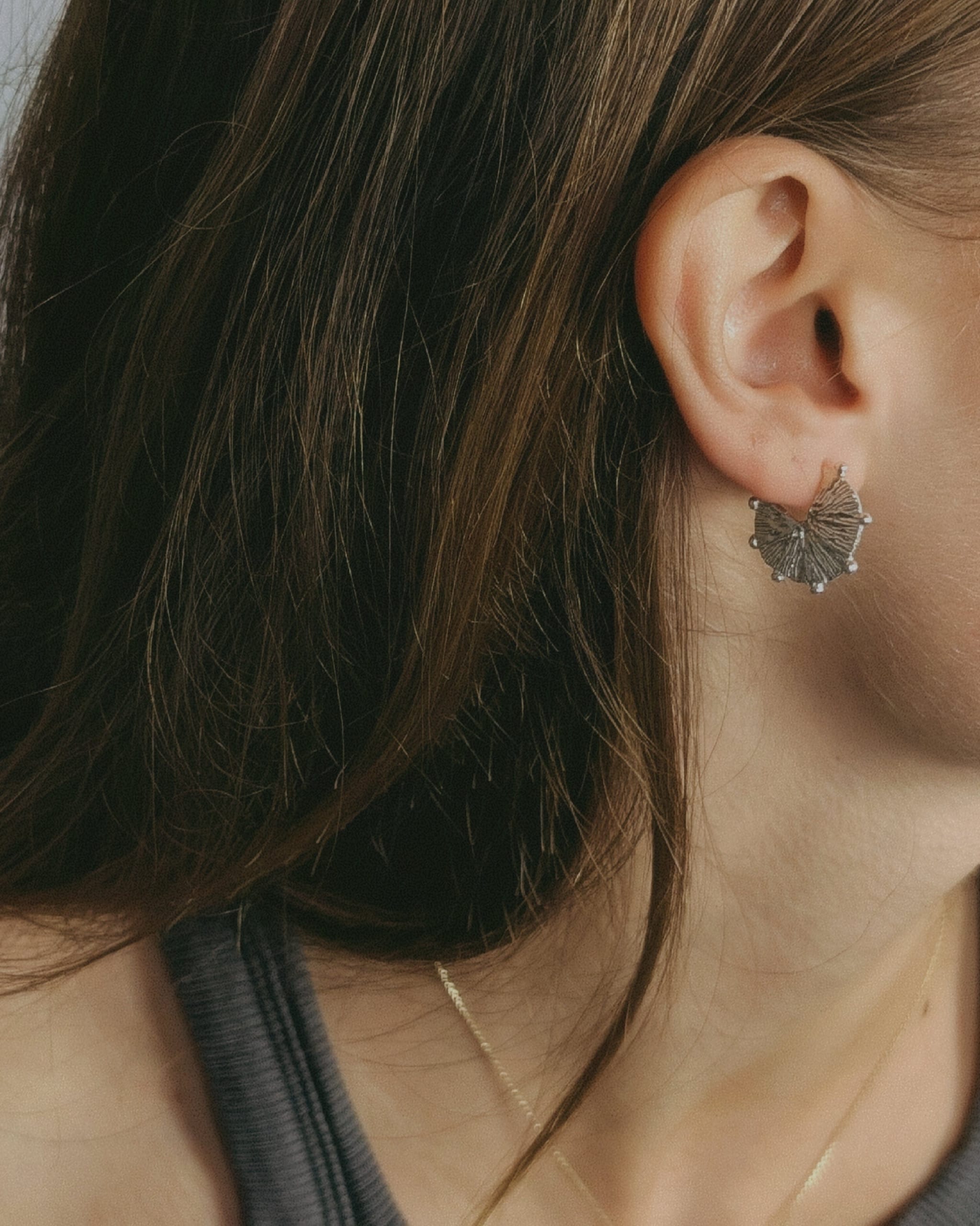 Milly-Maunder-Soliel-Sterling-Silver-Textured-Sun-Disc-Circle-Hoop-Earrings-Beaded-Edge-Rustic-Statement-Hoops-Summer-jewellery