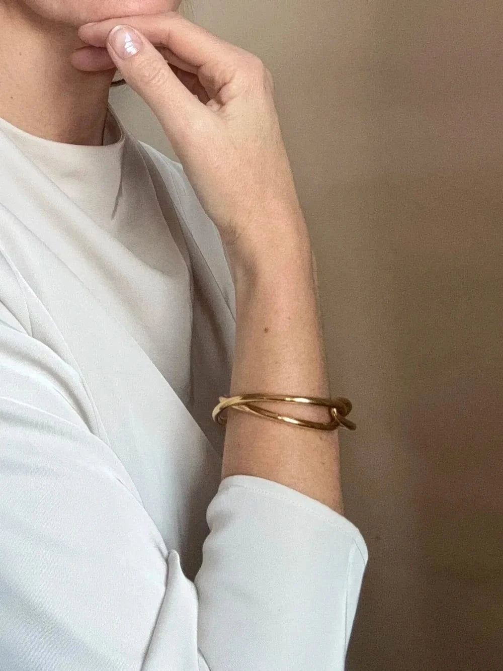 Ruddock-Soma-Bangle-Cuff-Interlocking-Interwoven-Tublar-Scultpural-twisted-clean-lines-forms-modern-statement-bracelet-Sleek-minimal-cool-jewellery-demifine-sterling-silver-solid