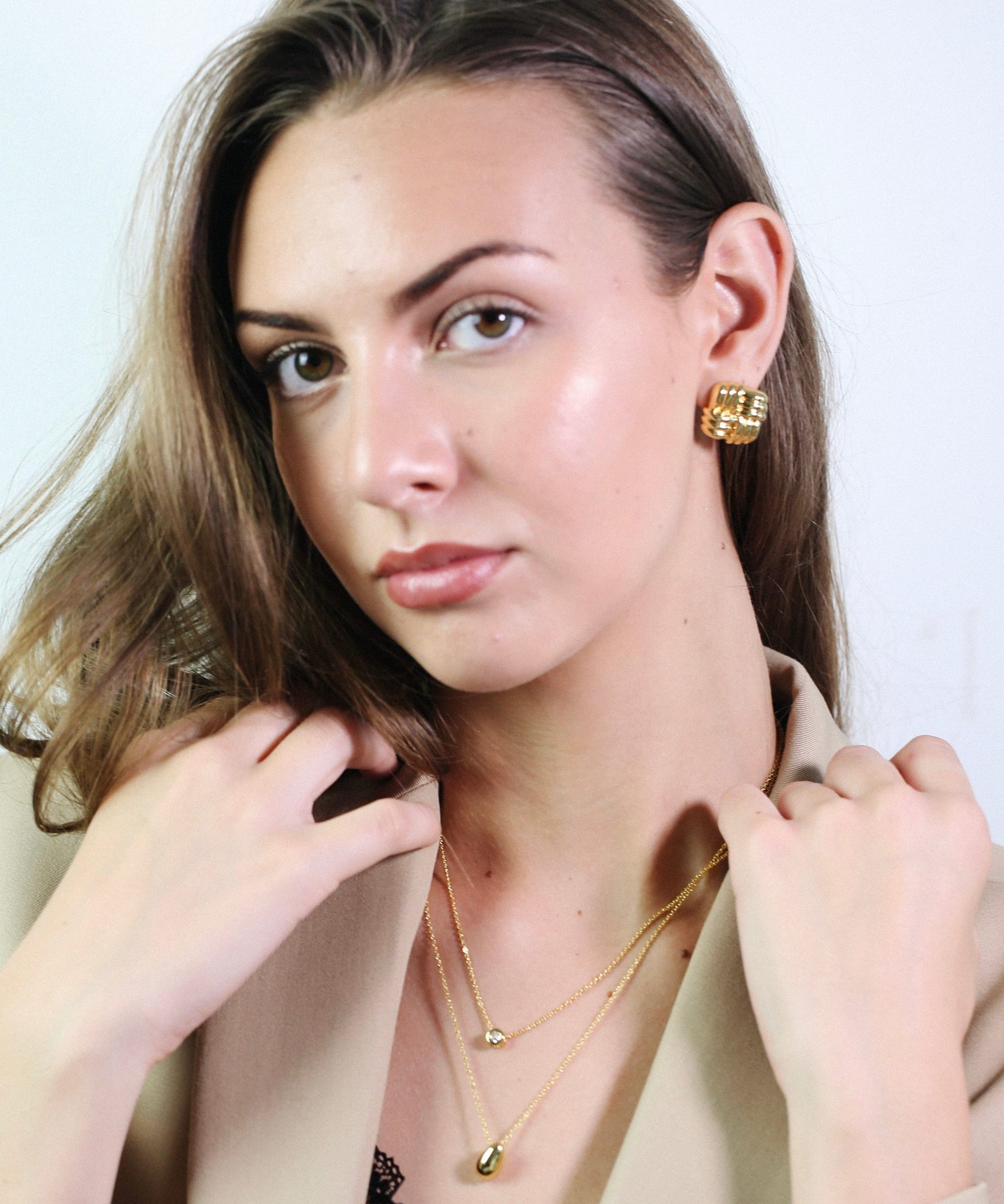 Square Woven Ear Studs - Golden