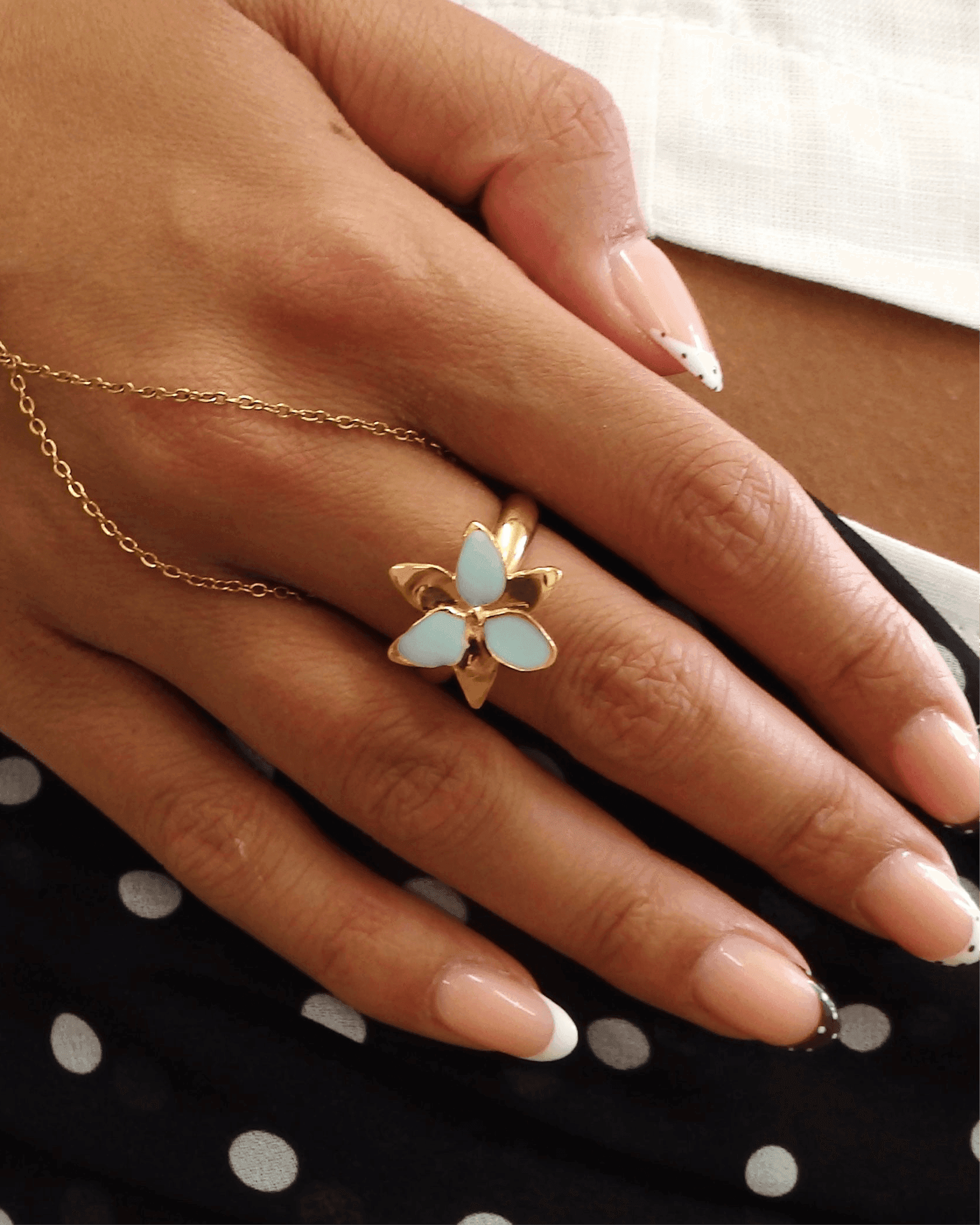 Squeeze-Jewellery-Stargazer-Flower-Ring-Gold-Silver-Sky-Blue-Vanilla-Cream-Oriental-Lily-Statement-Cocktail-Ring-Cute-Jewellery