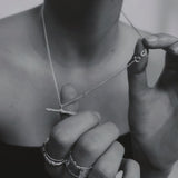 Milly-Maunder-Rustic-Textured-T-bar-Pendant-Necklace-18ct-Gold-Plated-Diamond-Cut-Curb-Chain-Minimal