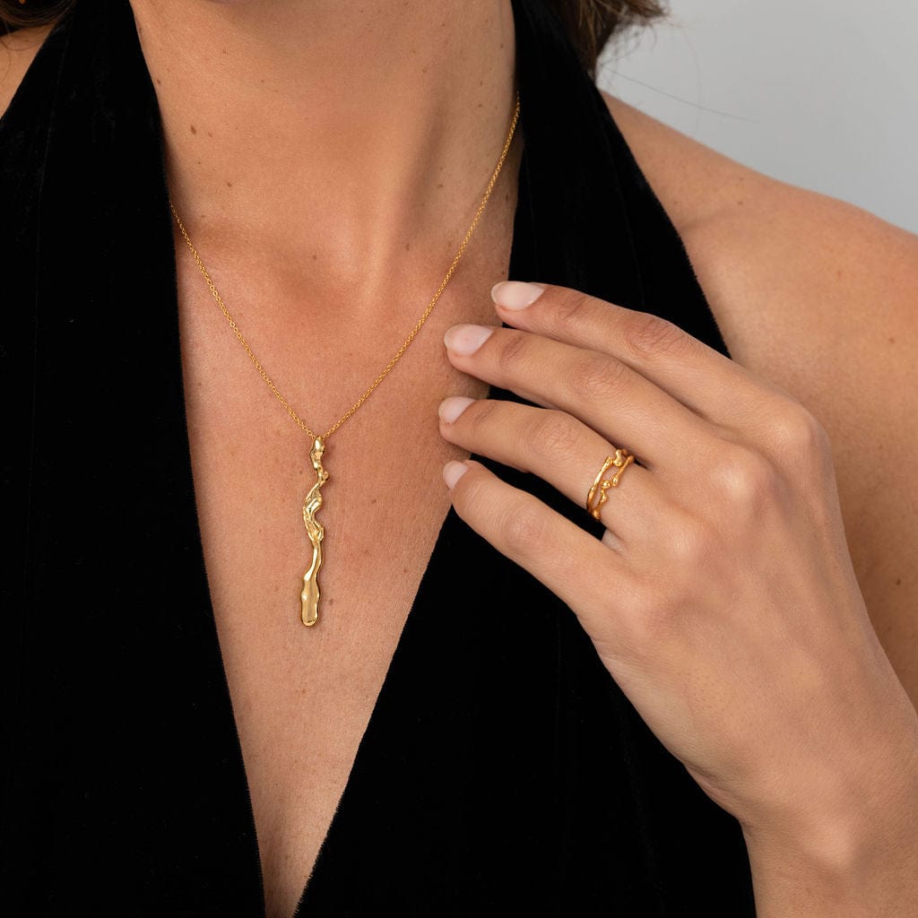 Liz-Crow-London-Resilience-Necklace-18CT-GOLD-Vermeil-Flow-Within-Ocean-Drop-Wiggle-Wave-Molten-Texture-Drop-Long-Statement-Pendant-Necklace