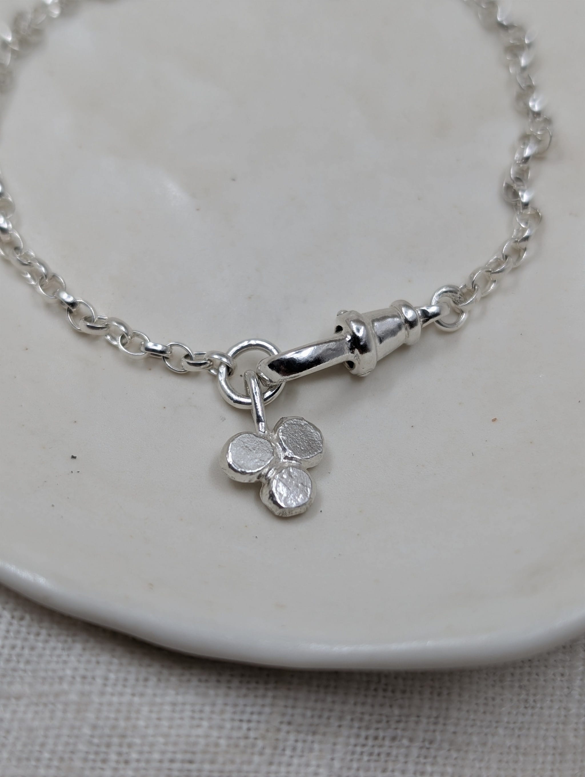Milly-Maunder-Trio-Pebble-Clover-Charm-Pendant-Rustic-Chain-Bracelet-Stacking-Wrist-Stack-Sterling-Silver