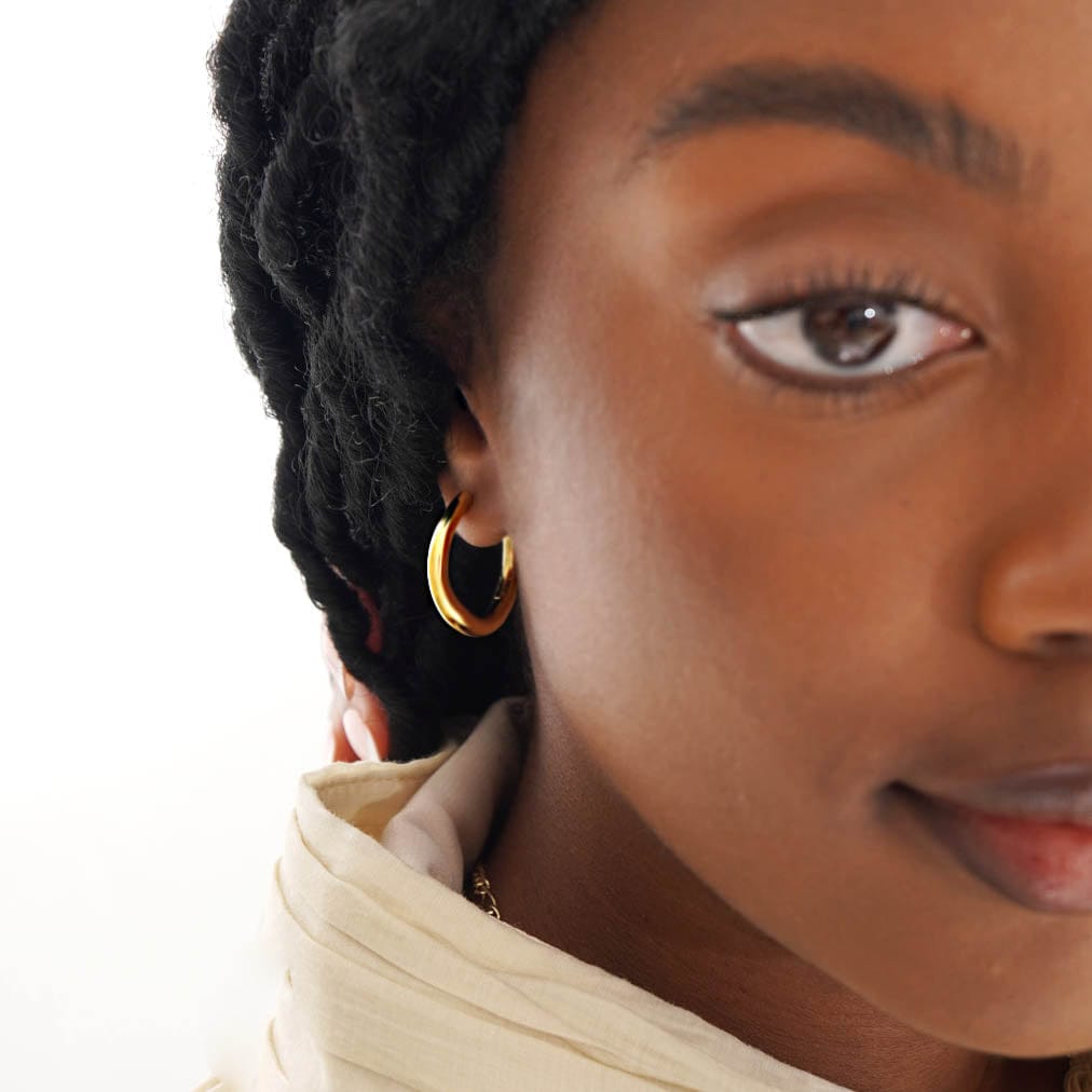Junk-Jewels-large-wobbly-Chunky-hoop-earrings-Hoops-gold-silver