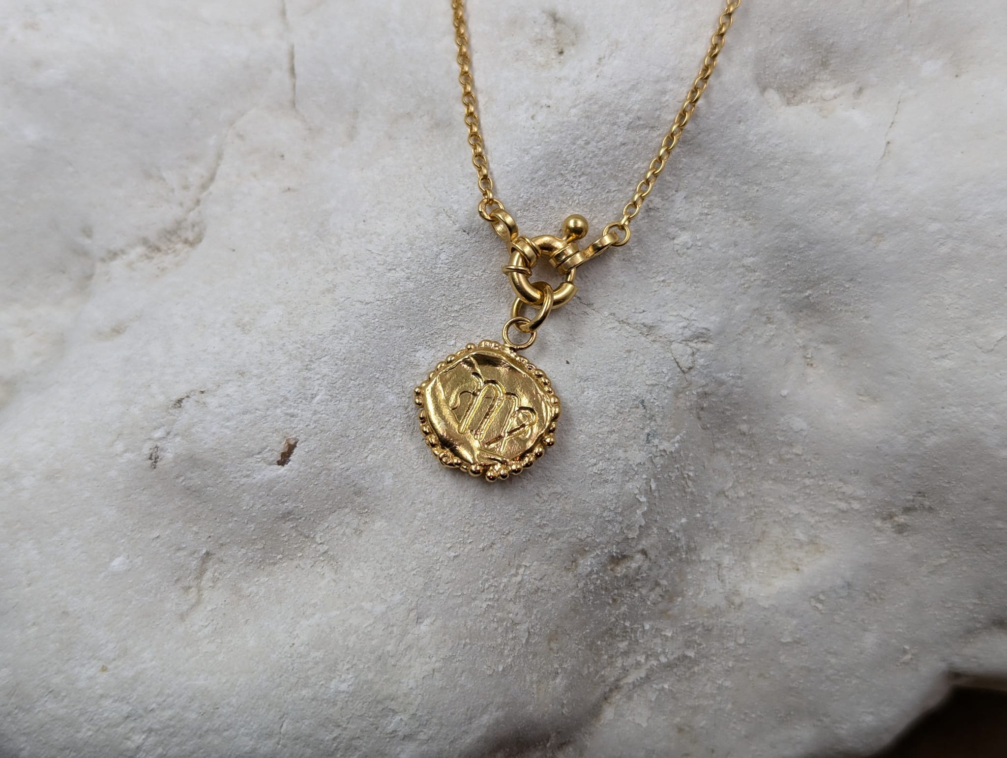 Milly-Maunder-Zodiac-Disc-Coin-Vintage-Style-Astrology-Pendant-Necklace-Chain-Gold-Plated-Personalised
