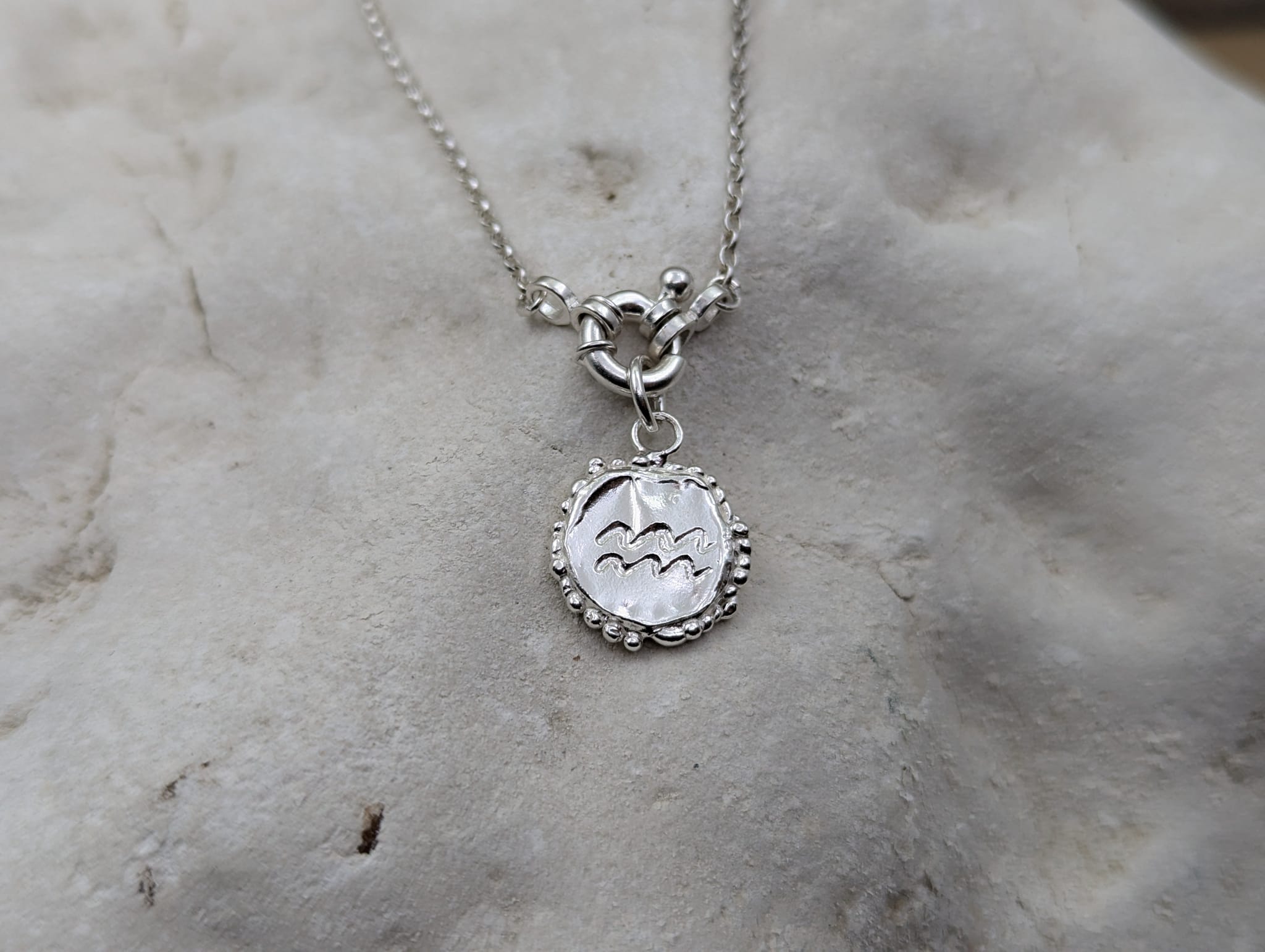 Milly-Maunder-Zodiac-Star-Sign-Coin-Disc-Vintage-Style-Antique-Heirloom-Pendant-Astrology-Chain-Necklace-Sterling-Silver-Personalised