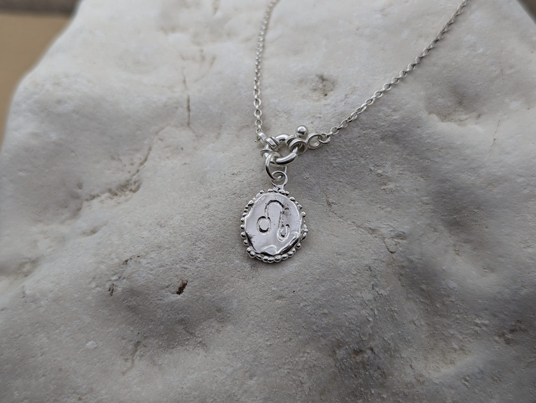 Milly-Maunder-Zodiac-Star-Sign-Coin-Disc-Vintage-Style-Antique-Heirloom-Pendant-Astrology-Chain-Necklace-Sterling-Silver-Personalised